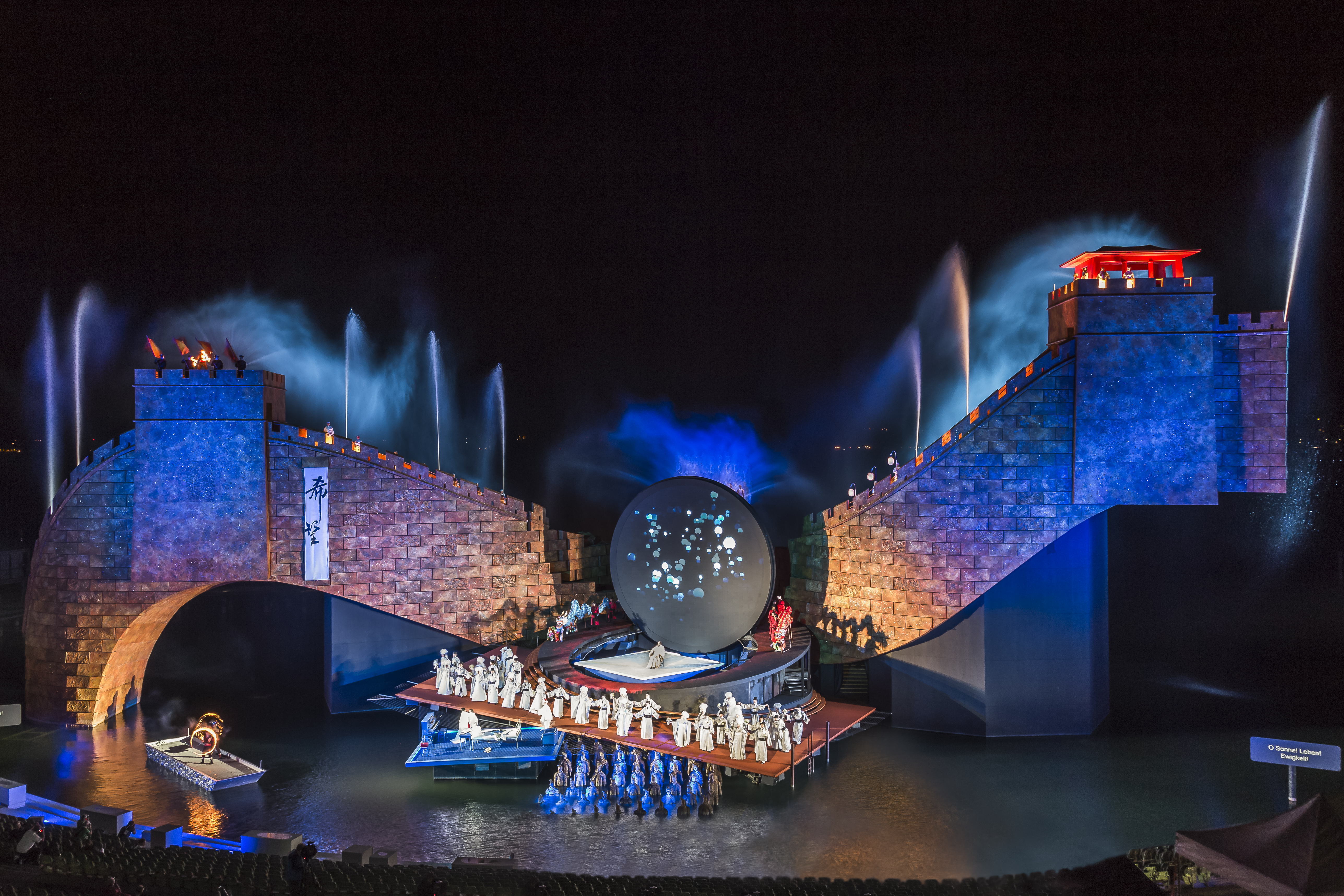 1. 布雷根茨音乐节_版权Bregenzer-Festspiele_Karl-Forster.jpg